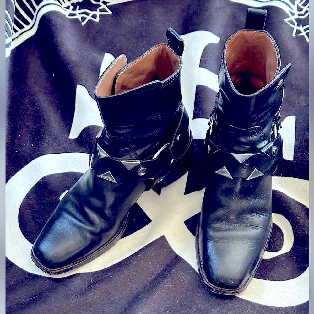 Frye black harness biker boots